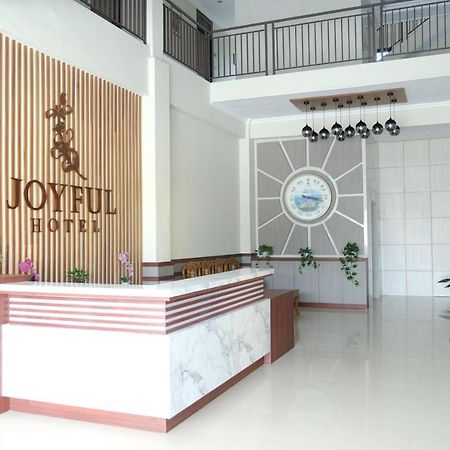 Joyful Hotel 丹戎潘丹 外观 照片